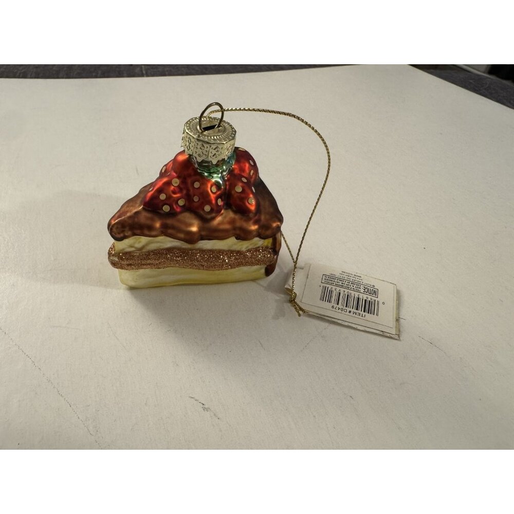 Cute Strawberry Pie Glass Ornament Glitter New MM50